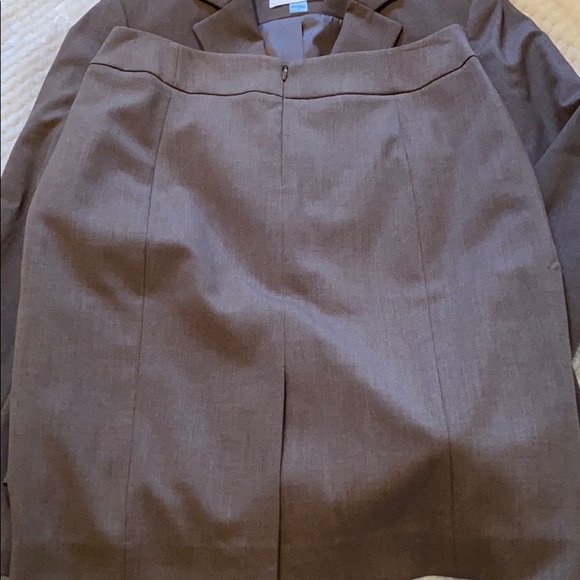 Brown Calvin Klein skirtsuit - Picture 5 of 6